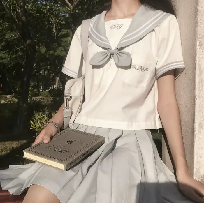 战后情鸳